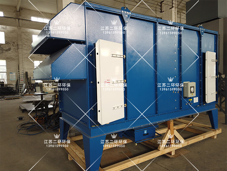 自洁式空气过滤器